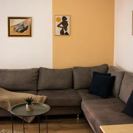 Apartment Angie's Perfect Location Flat - Walk To Sights *